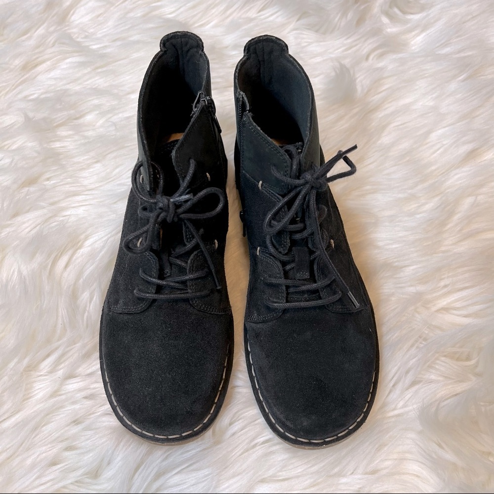 Clarks Collection Soft Cushion Booties​
